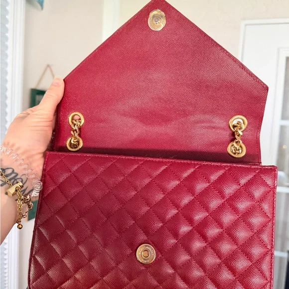 Yves Saint Laurent Envelope Scarlet Quilted Shoulder Bag Gold Chain YSL - Picture 8 of 16